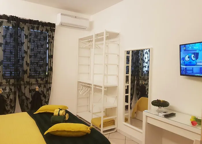 Naxian Holidays ジャルディーニ・ナクソス